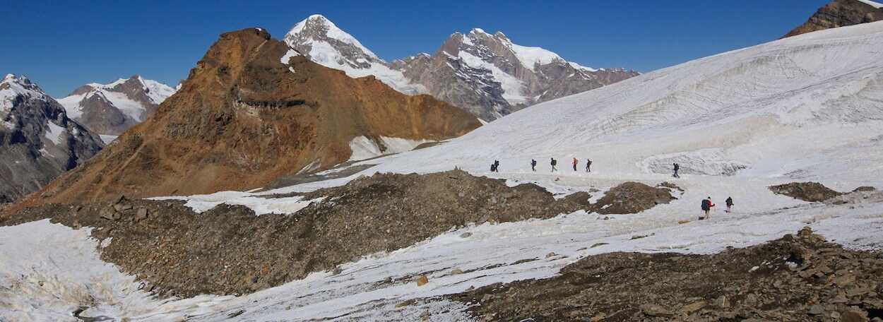 Pin Parvati Pass Trek View 3